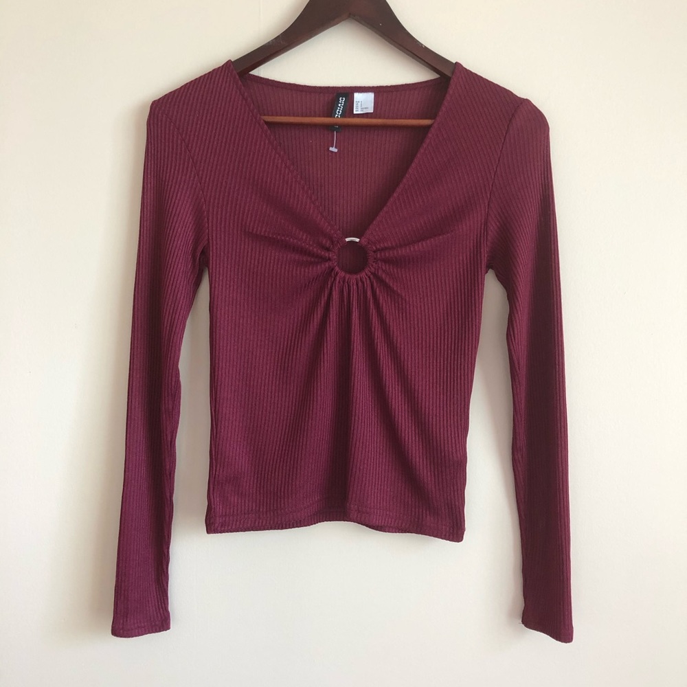 Tops  v neck